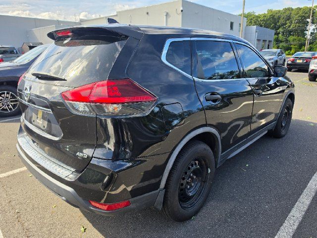 Used 2019 Nissan Rogue S AWD/4WD image 6