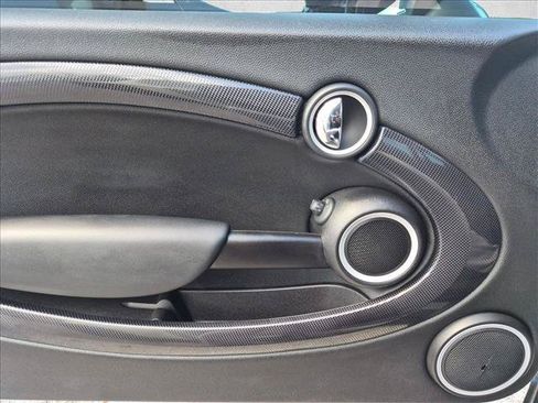 Used 2013 MINI Cooper S FWD image 2