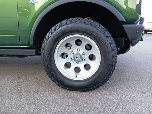 Used 2022 Ford Bronco Black Diamond AWD/4WD image 3