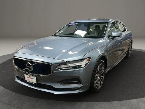 Used 2020 Volvo S90 T6 Momentum image 1
