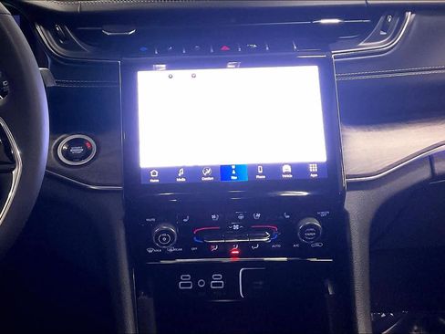 Used 2022 Jeep Grand Cherokee Overland image 12