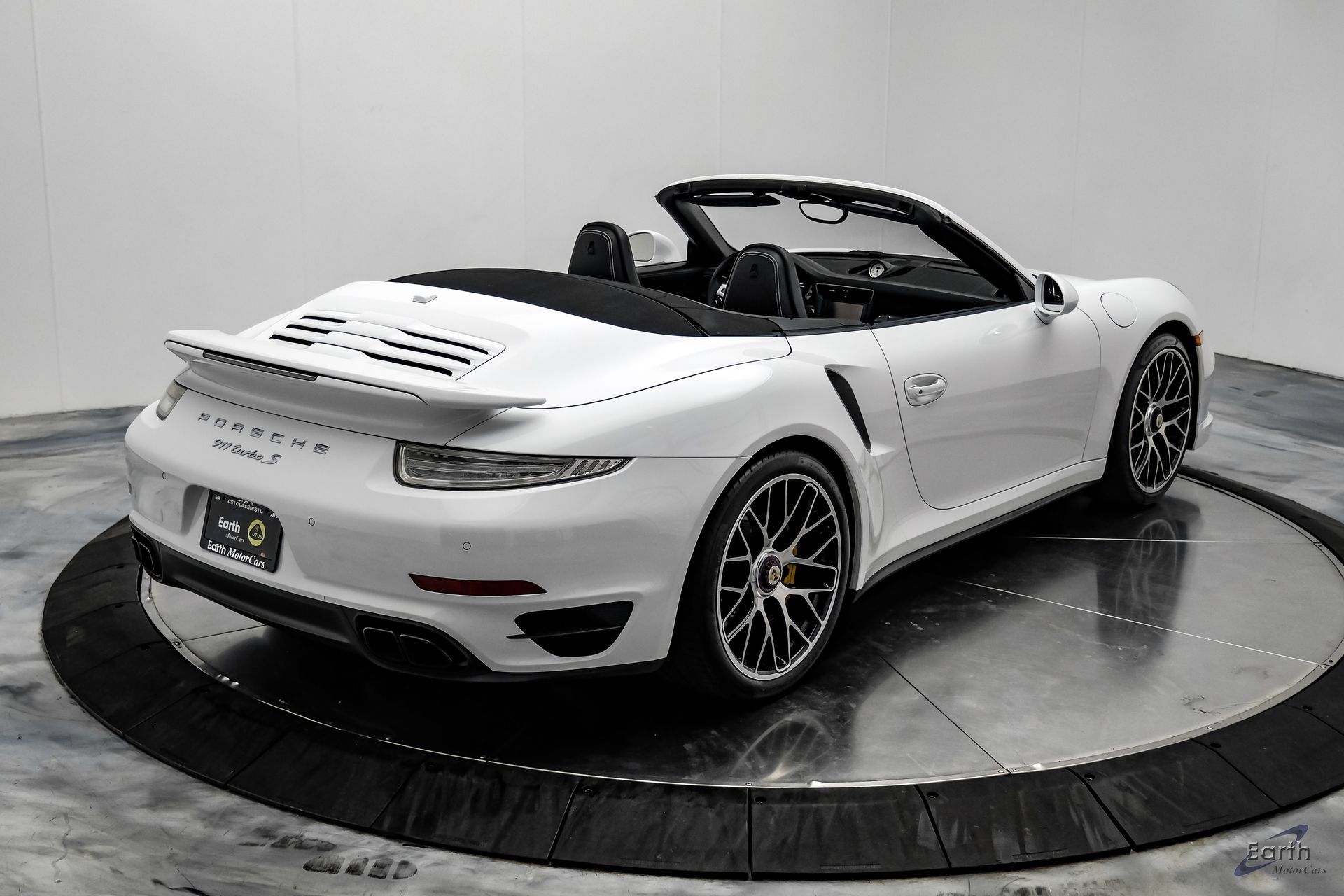Used 2016 Porsche 911 Turbo S AWD/4WD image 20