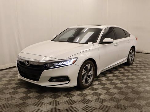 Used 2019 Honda Accord EX image 1