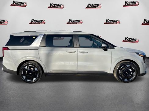 New 2026 Kia Carnival EX image 4