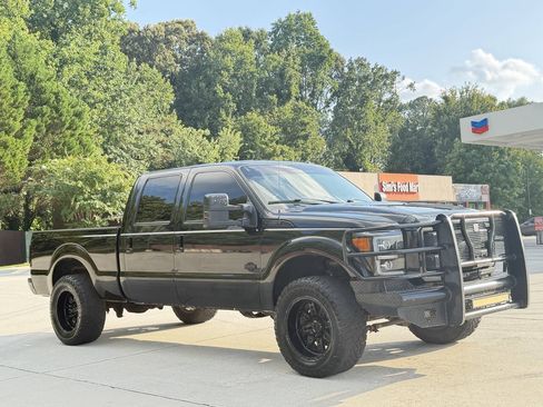 Used 2015 Ford F250 King Ranch w/ FX4 Off-Road Package AWD/4WD image 3