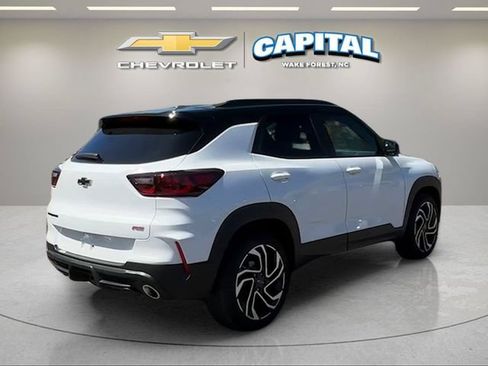 Used 2024 Chevrolet TrailBlazer RS FWD image 5