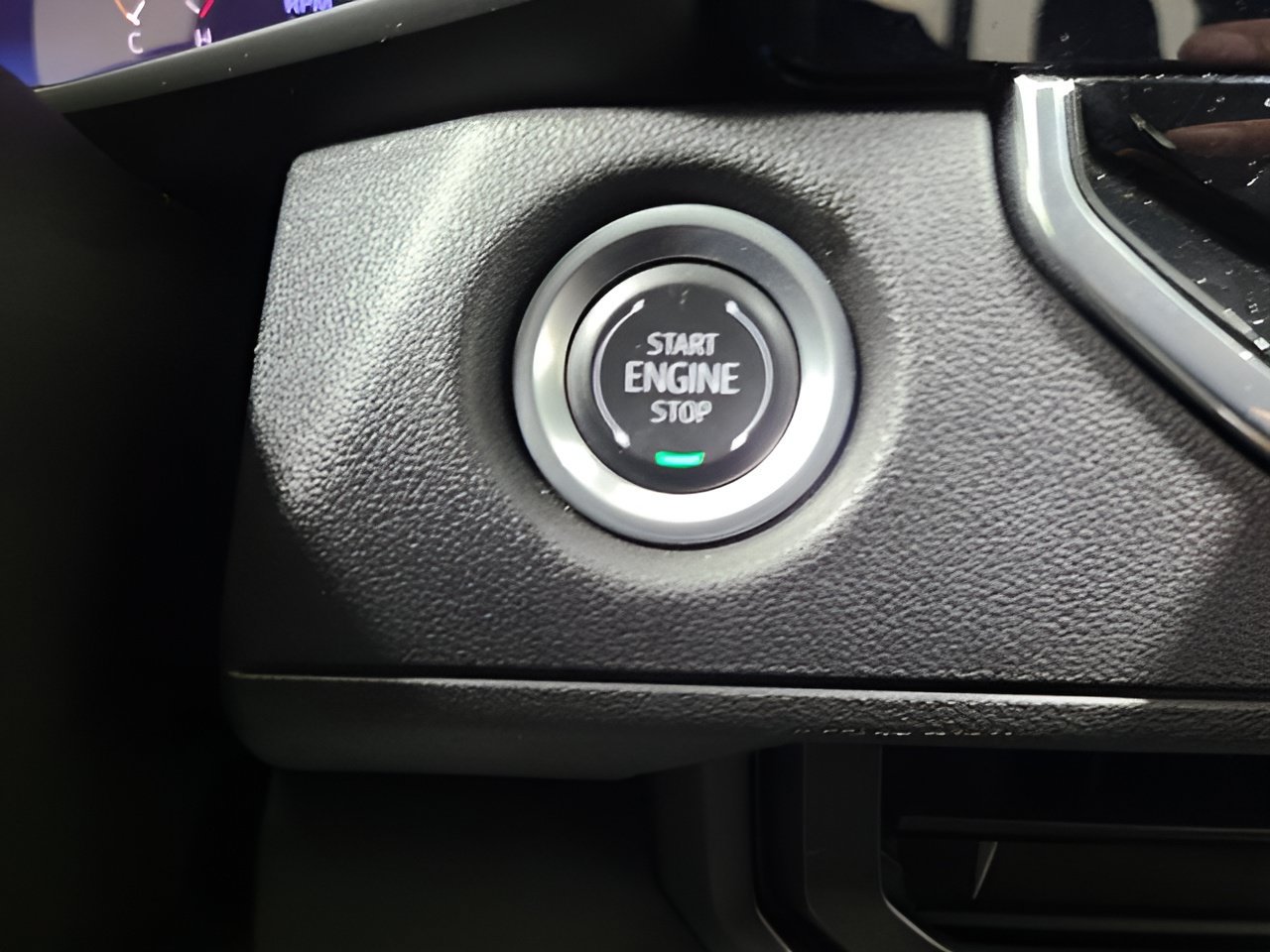 Used 2024 Chevrolet Colorado Trail Boss w/ Advanced Trailering Package AWD/4WD image 35