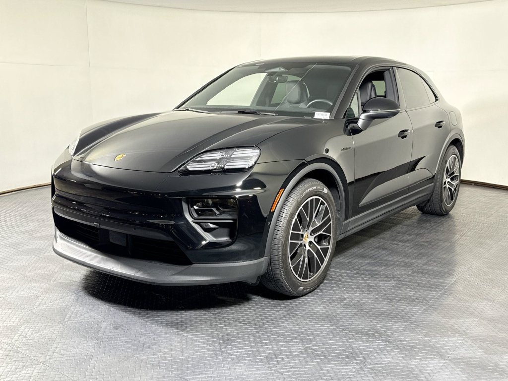Certified 2026 Porsche Macan Electric RWD image 1