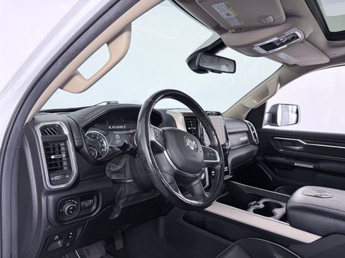 Used 2019 RAM 1500 Laramie image 26