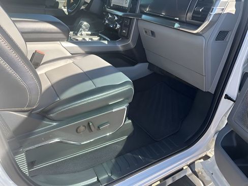 Used 2023 Ford F150 Lariat image 16