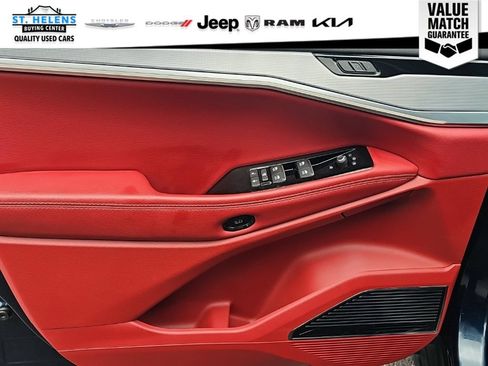 Used 2024 Jeep Wagoneer Launch Edition AWD/4WD image 17