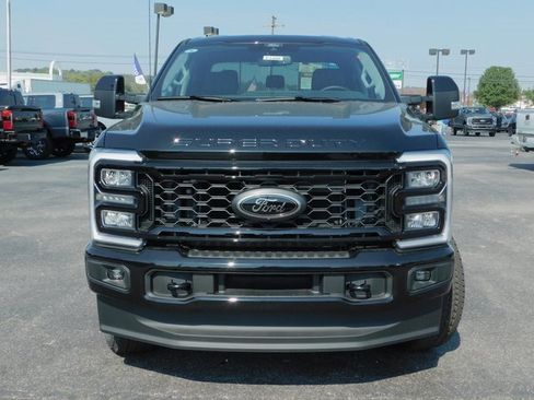 New 2026 Ford F250 Lariat w/ Black Appearance Package image 3