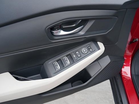 New 2025 Honda Accord SE image 12