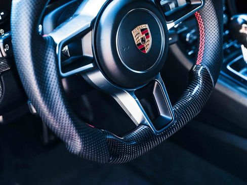 Used 2018 Porsche 911 Carrera image 34