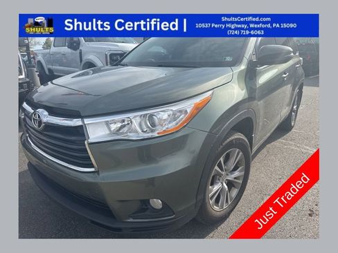 Used 2015 Toyota Highlander XLE AWD/4WD image 1