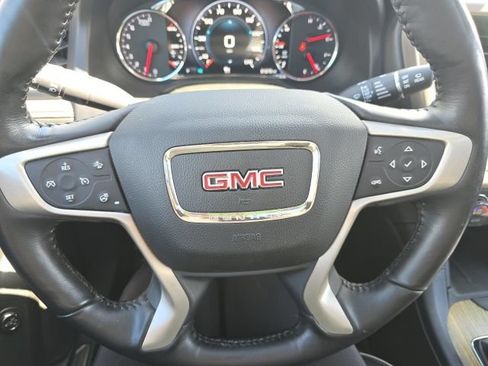 Used 2018 GMC Acadia Denali w/ Technology Package AWD/4WD image 13