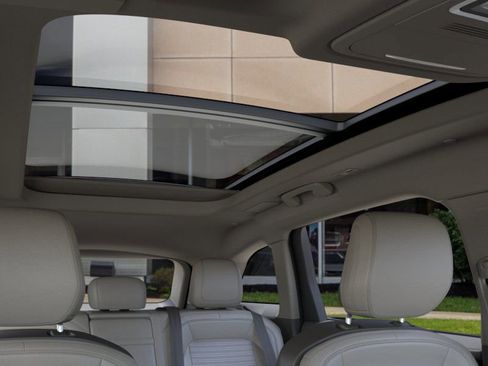 New 2024 Lincoln Nautilus Reserve w/ Equipment Group 202A image 22