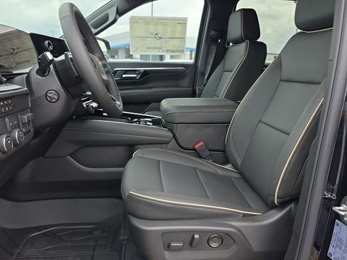 New 2026 Chevrolet Suburban Premier w/ Sun And Tow Package image 10