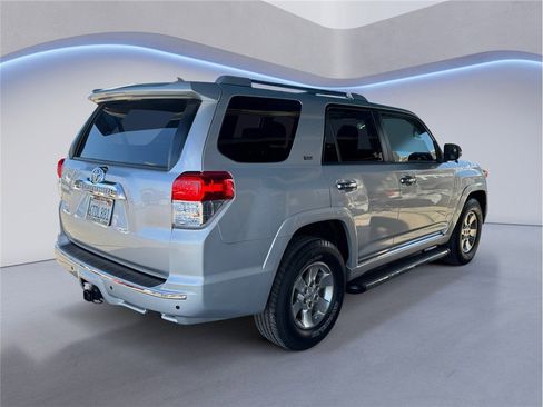 Used 2011 Toyota 4Runner SR5 image 6
