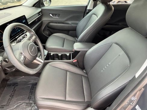 Used 2026 Hyundai Kona SEL Premium FWD image 22