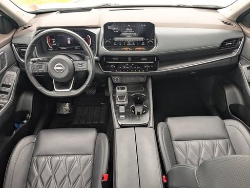 Used 2023 Nissan Rogue Platinum w/ Platinum Premium Package FWD image 15