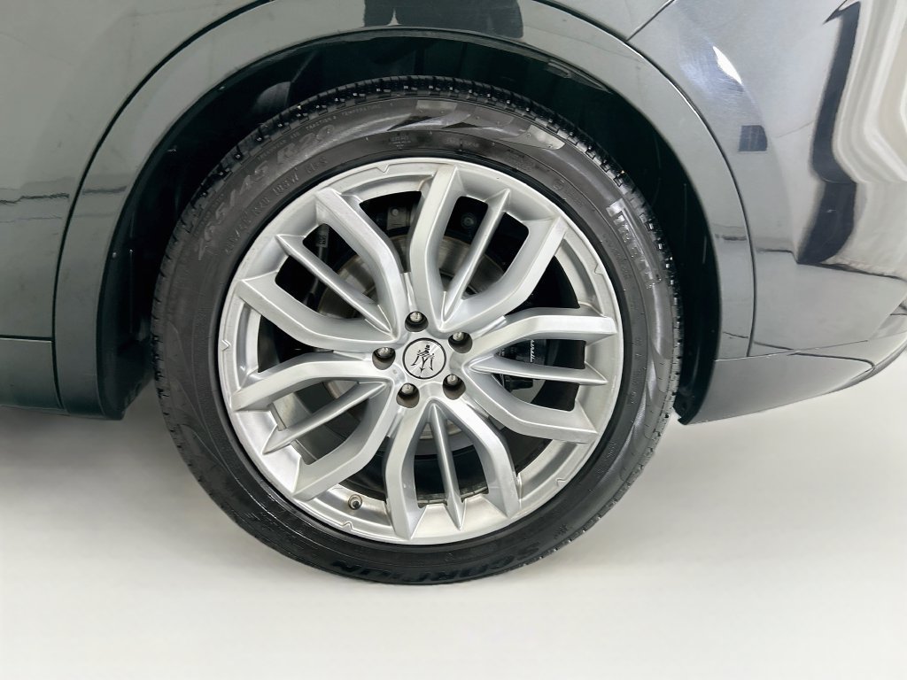 Used 2022 Maserati Levante GT AWD/4WD image 30