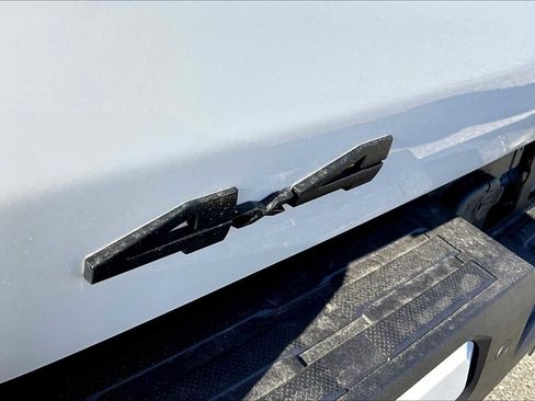 New 2025 Toyota Tacoma TRD Sport image 15