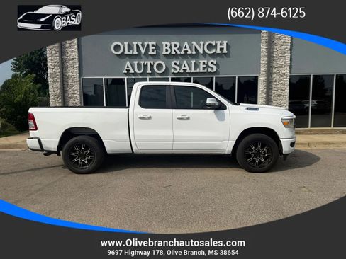 Used 2020 RAM 1500 Big Horn AWD/4WD image 1