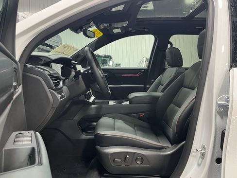 New 2026 GMC Acadia AT4 w/ Luxury Package image 13