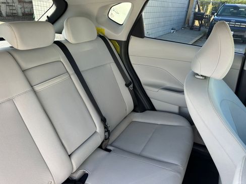 Used 2025 Hyundai Kona SEL image 37