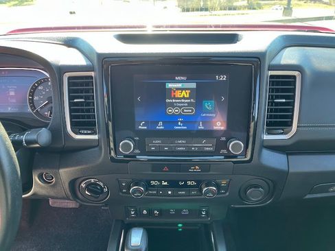 Used 2023 Nissan Frontier SV w/ SV Convenience Package image 17