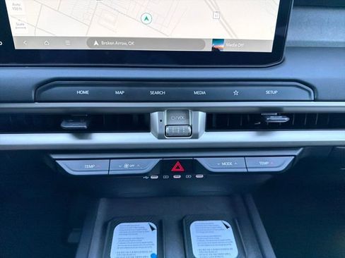 New 2027 Kia Telluride S w/ Towing Package image 18