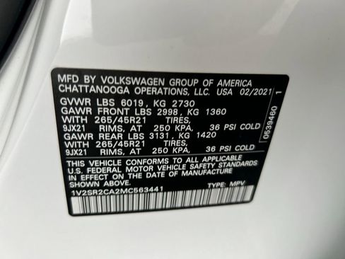 Certified 2021 Volkswagen Atlas SEL R-Line AWD/4WD image 50