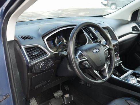 Used 2019 Ford Edge Titanium w/ Equipment Group 301A image 10