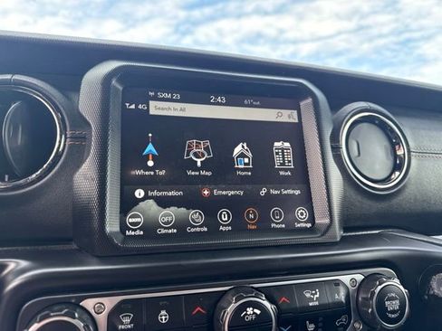 Used 2022 Jeep Gladiator Overland AWD/4WD image 24