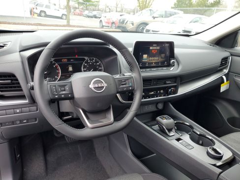 New 2026 Nissan Rogue SV w/ Cold Weather Package AWD/4WD image 7