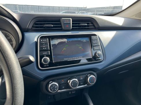 Used 2025 Nissan Versa SV FWD image 20