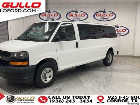 Used 2023 Chevrolet Express 3500 LS RWD image 4