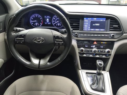 Used 2019 Hyundai Elantra Value Edition FWD image 22