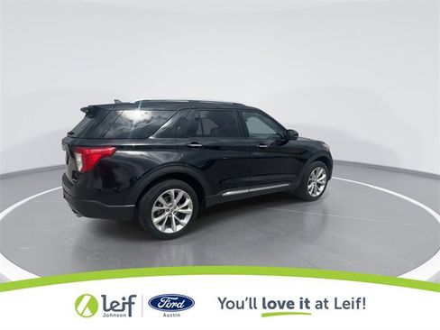 Used 2023 Ford Explorer Platinum w/ Technology Package image 11