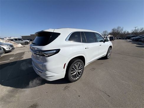 New 2026 Buick Enclave Avenir w/ Super Cruise Package image 8