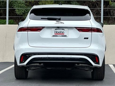 New 2026 Jaguar F-PACE R-Dynamic S image 4