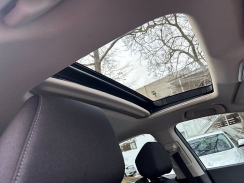 Used 2024 Honda Accord EX image 17