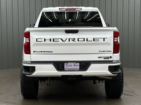 Used 2024 Chevrolet Silverado 1500 Custom w/ LPO, Dark Essentials Package AWD/4WD image 4
