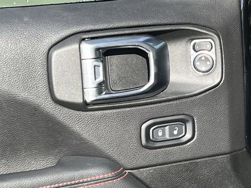 Used 2022 Jeep Wrangler Unlimited Rubicon w/ Xtreme Recon 35" Tire Package image 15