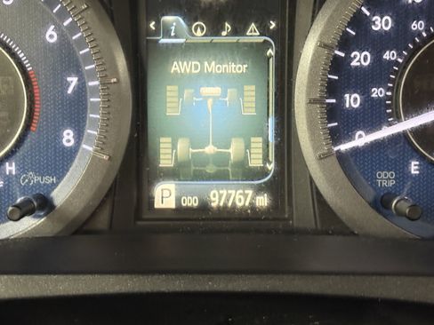 Used 2015 Toyota Sienna Limited image 38