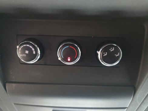 Used 2018 Dodge Grand Caravan GT FWD image 26