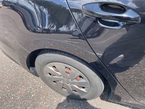 Used 2019 Kia Rio S FWD image 7