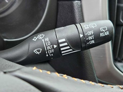 Used 2022 GMC Terrain AT4 w/ Infotainment Package II image 28