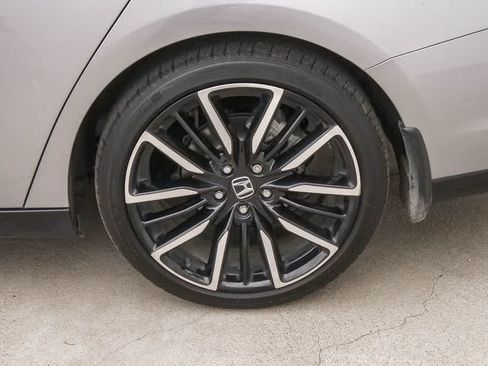 Used 2023 Honda Accord Touring image 6